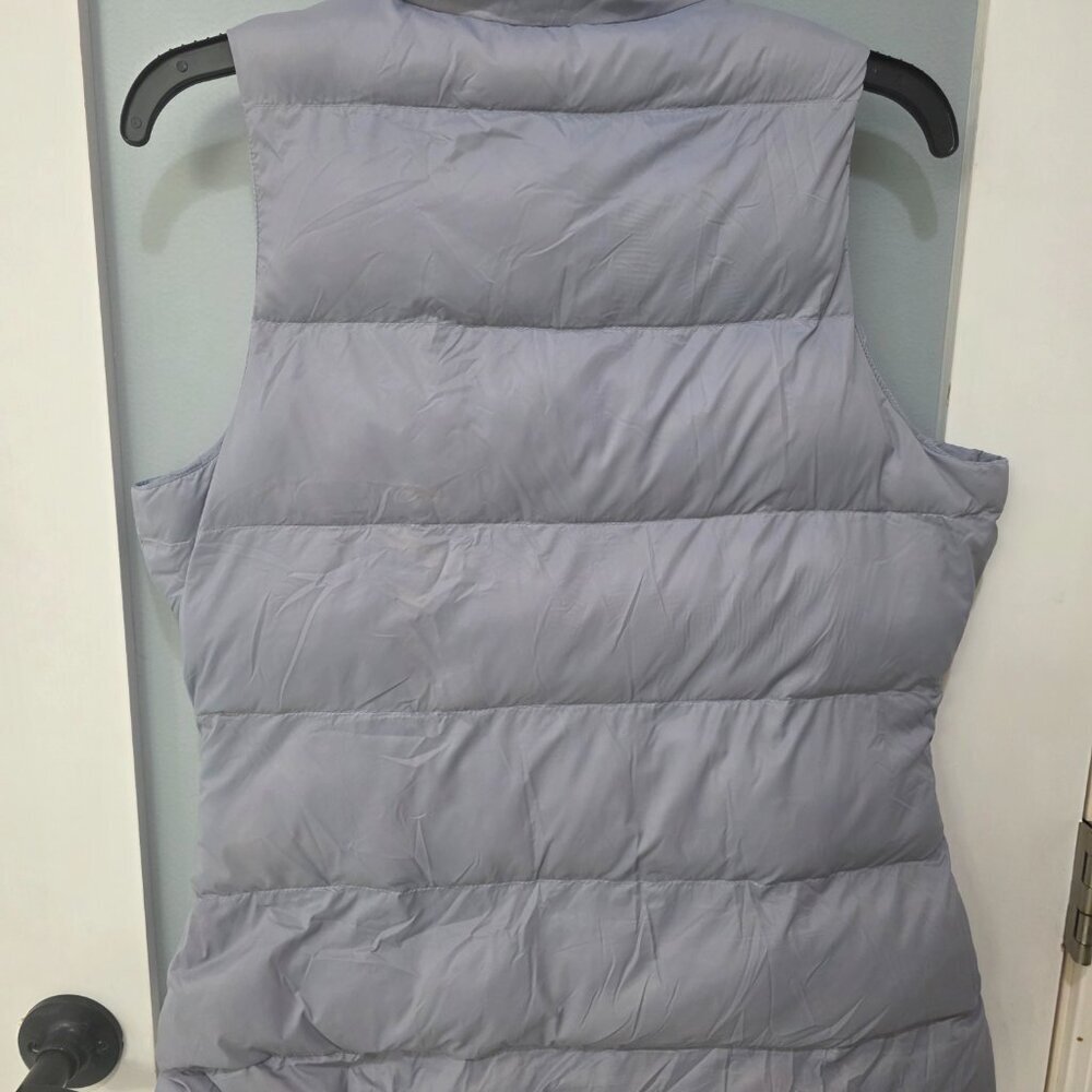 AYBL Women’s Blue Puffer Vest – Size M – Lightweight Quilted Outerwear - Picture 8 of 9